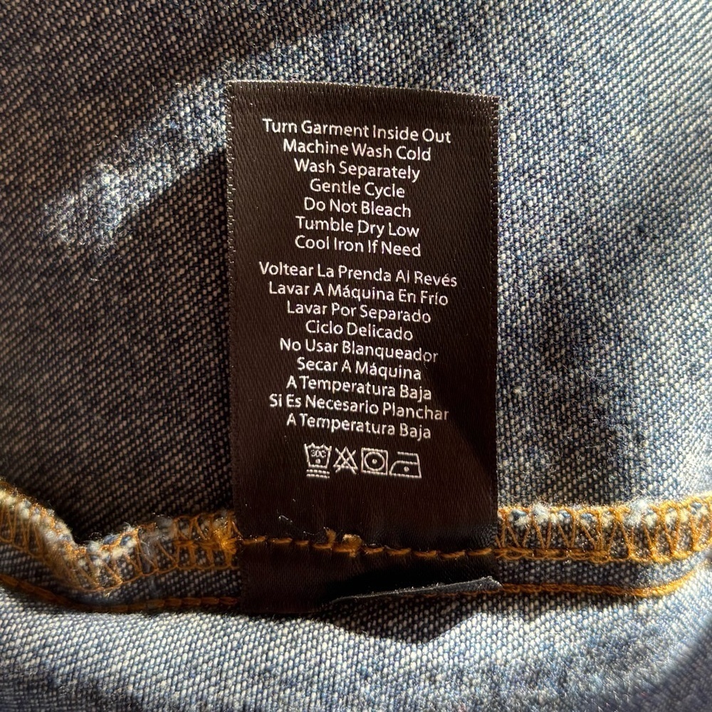 FRYE NWOT Women’s Denim Button Front Dress, Chest & Side Pockets 😍 - Picture 6 of 7
